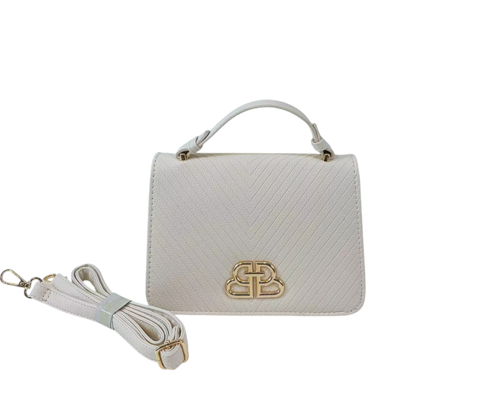 Elegant Leather Crossbody with Secure Magnetic Flap