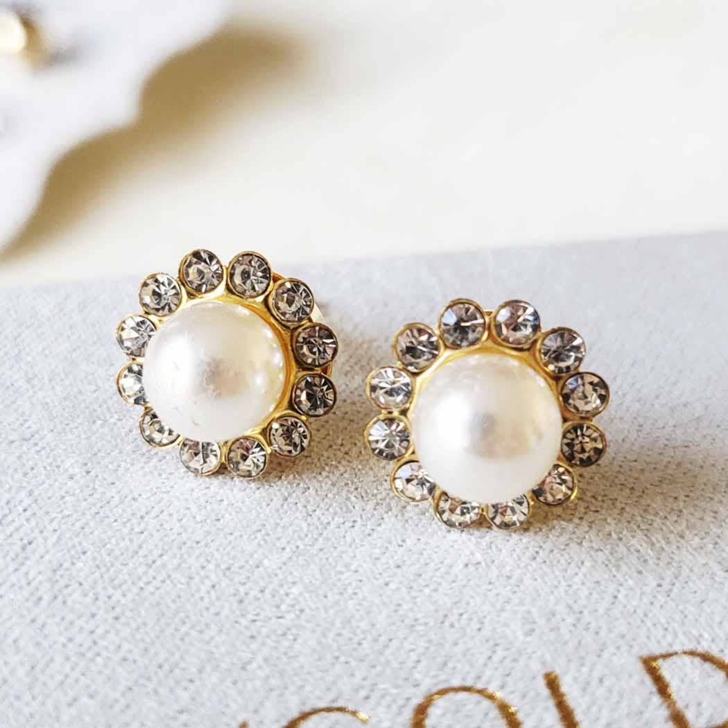 6 Pair Butterfly and Pearl Stud Earrings Set