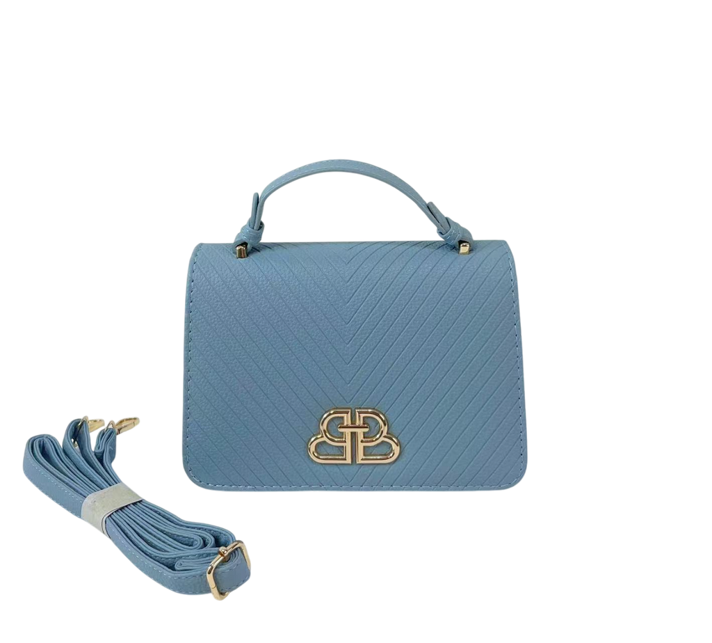 Elegant Leather Crossbody with Secure Magnetic Flap