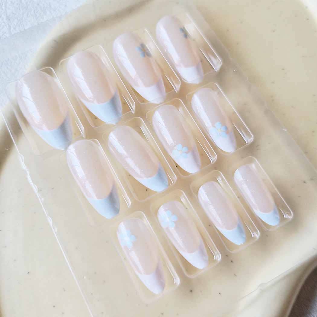 Soft Design Decorated Press on  Nails