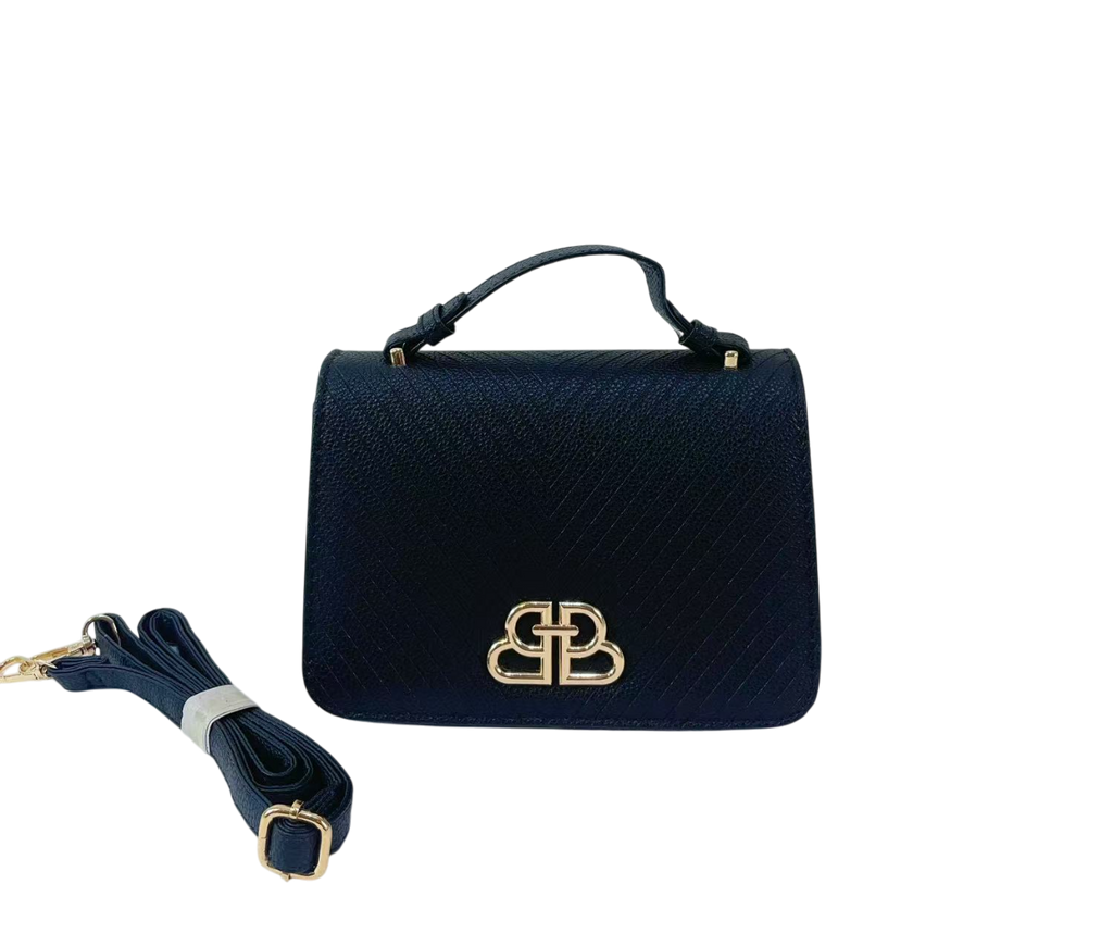 Elegant Leather Crossbody with Secure Magnetic Flap
